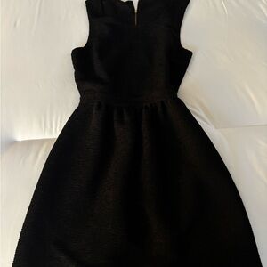 Chic Black Sleeveless Mini Dress